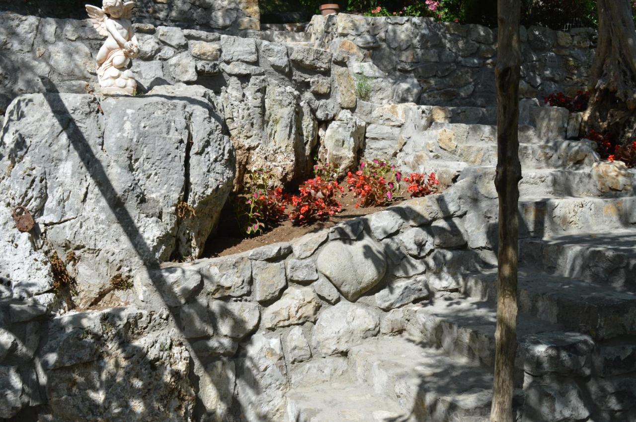Villa La Petra Vico Equense Exterior foto