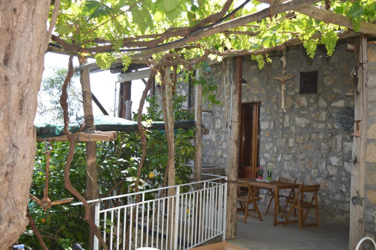 Villa La Petra Vico Equense Exterior foto