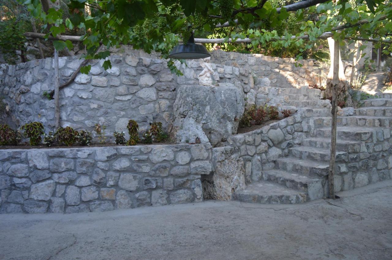 Villa La Petra Vico Equense Exterior foto