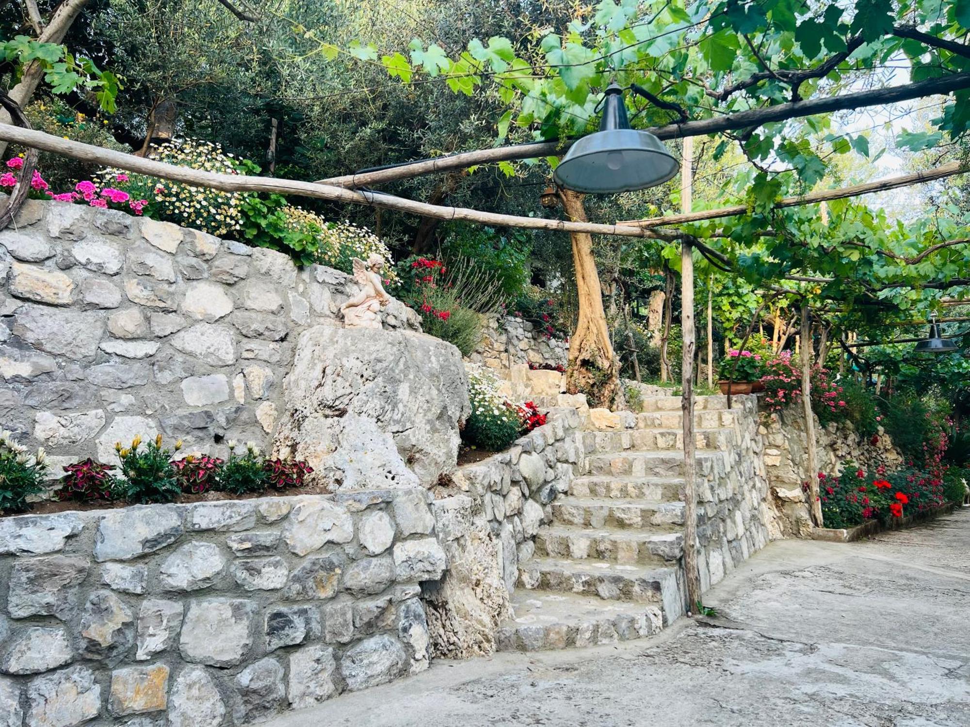 Villa La Petra Vico Equense Exterior foto
