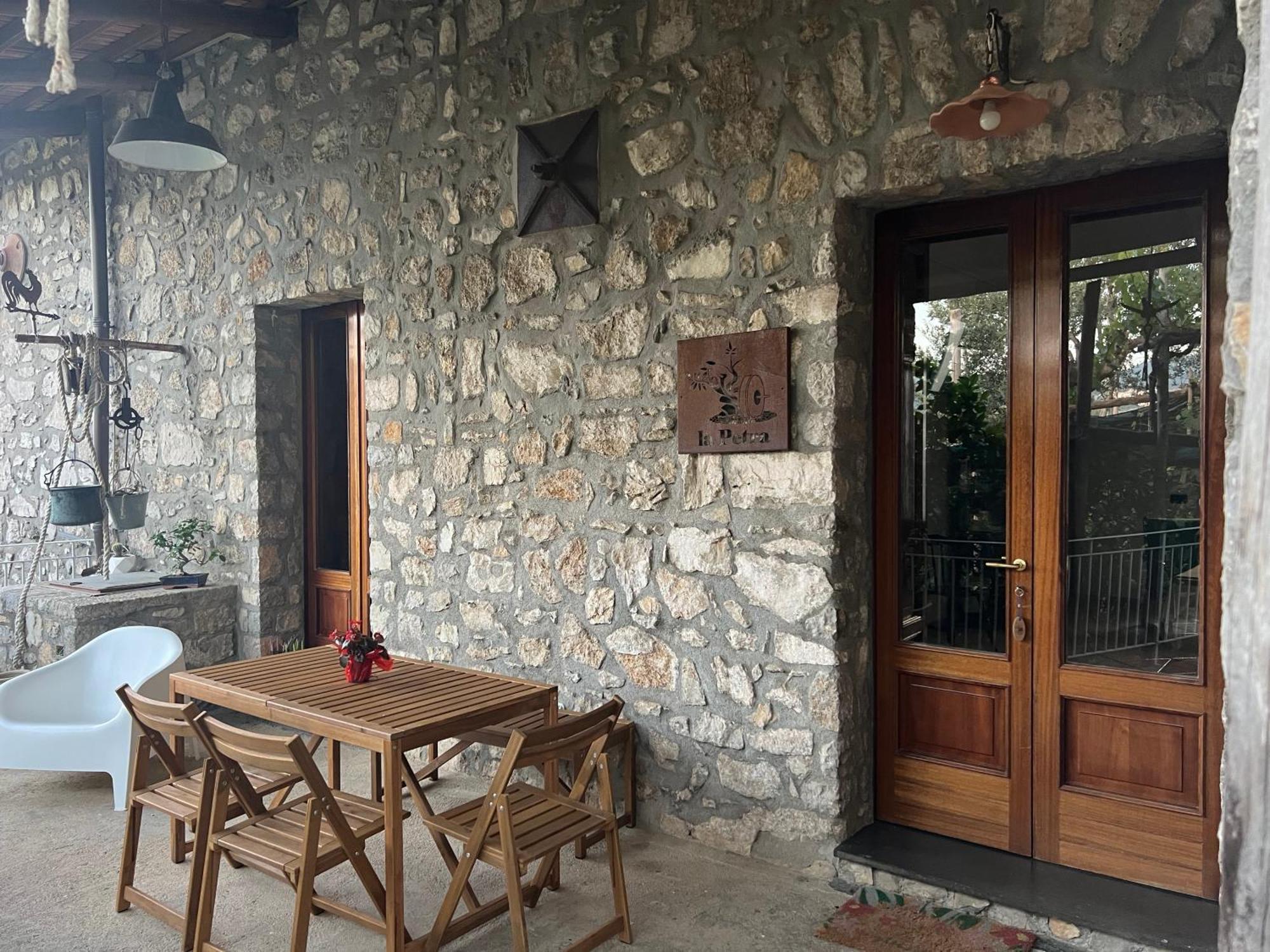 Villa La Petra Vico Equense Exterior foto