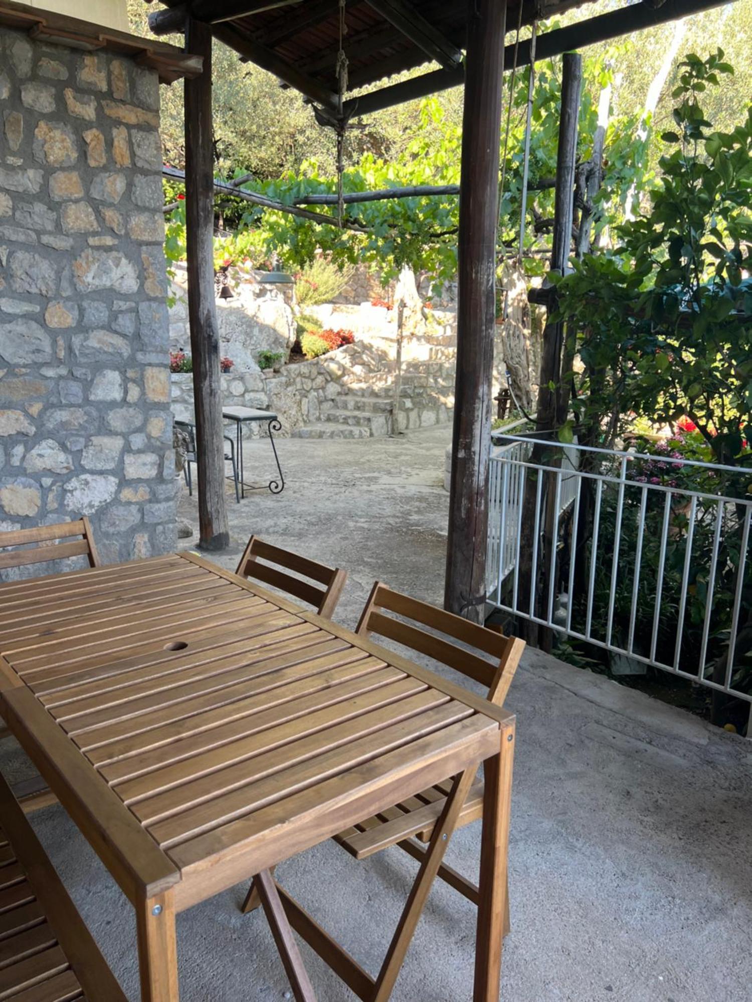 Villa La Petra Vico Equense Exterior foto